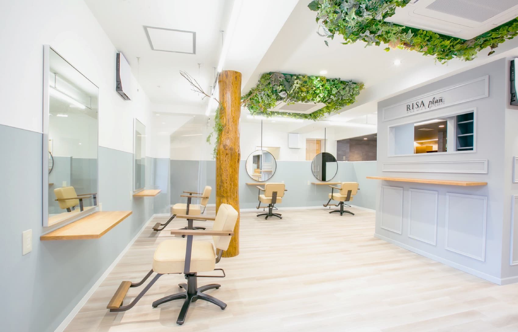 福岡・天神大名の美容室RISA｜髪質改善と癒しの6店舗の店舗写真