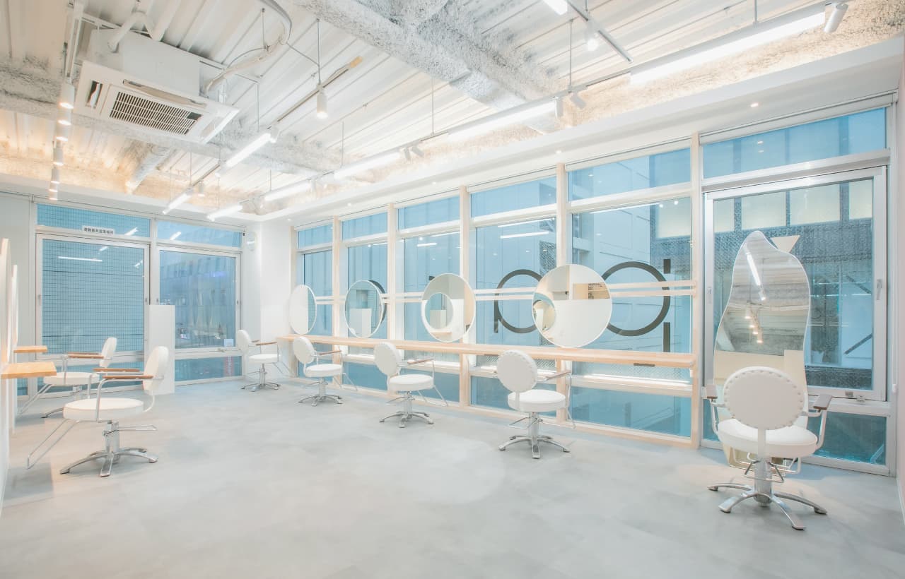 福岡・天神大名の美容室RISA｜髪質改善と癒しの6店舗の店舗写真