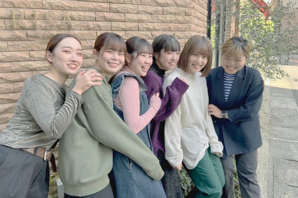 福岡・天神大名の美容室RISA｜髪質改善と癒しの6店舗のスタッフ達