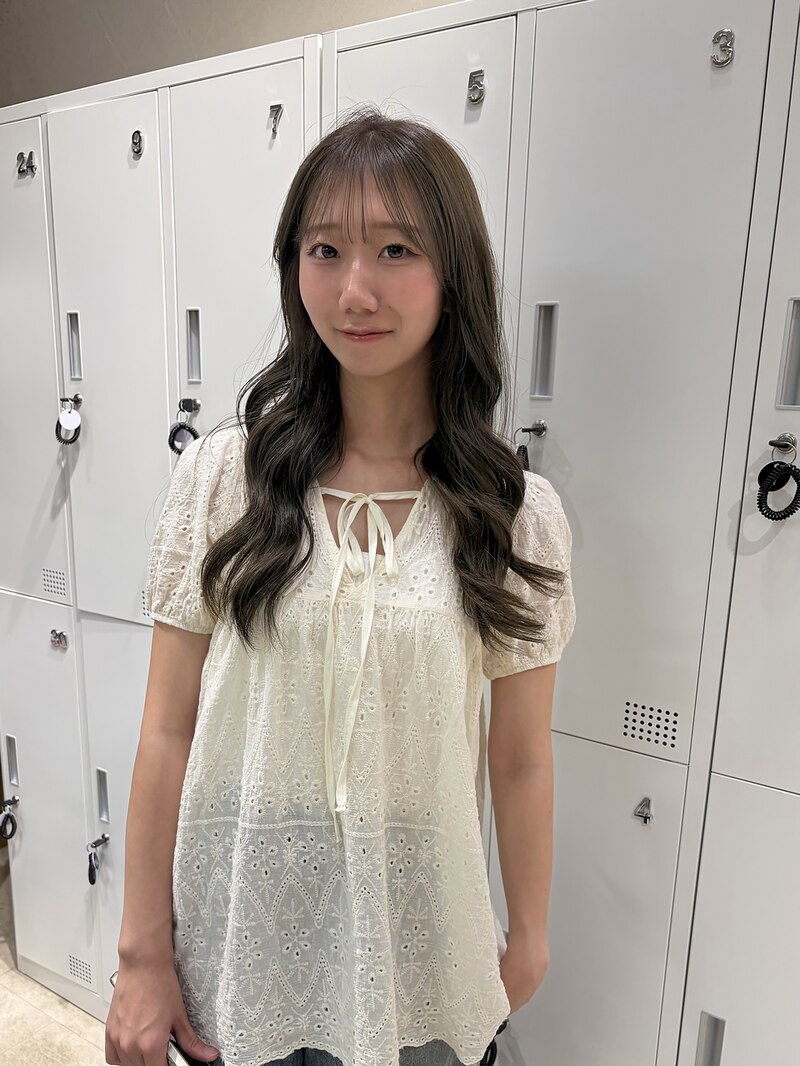 ミントベージュ