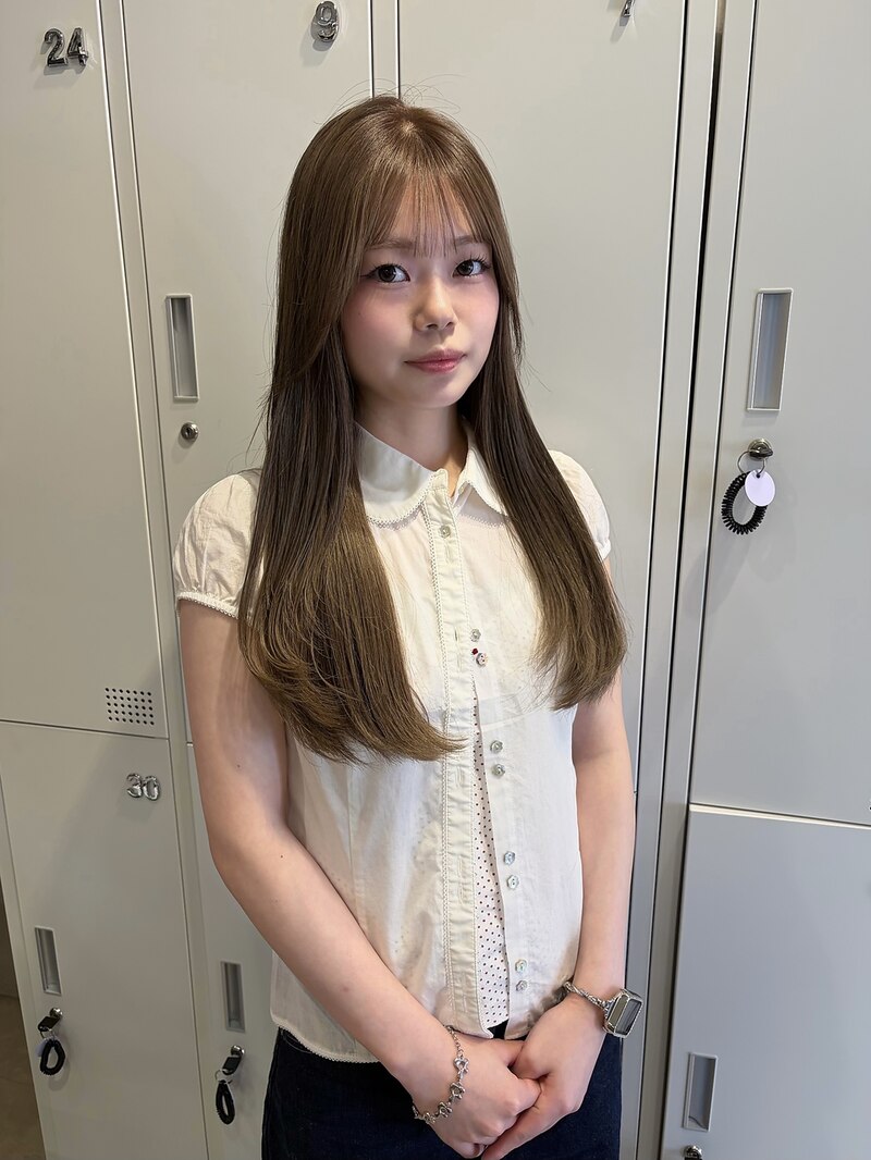 ミントベージュ