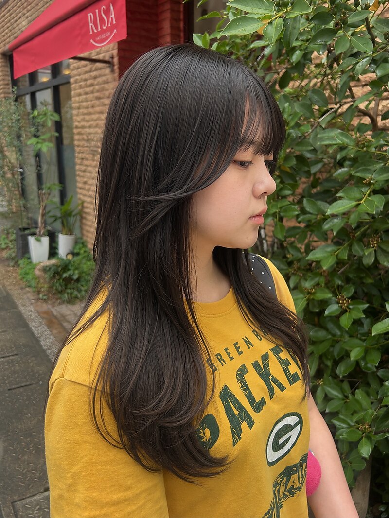 ダークグレージュ